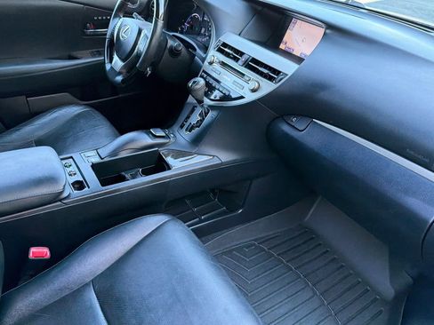 Used 2013 Lexus RX 450h AWD w/ Navigation Pkg image 16