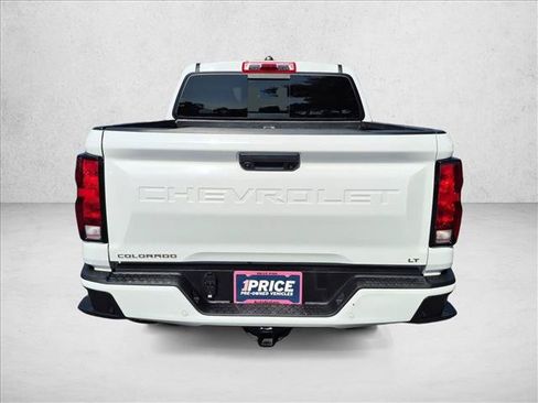 Used 2024 Chevrolet Colorado LT w/ LT Convenience Package RWD image 7