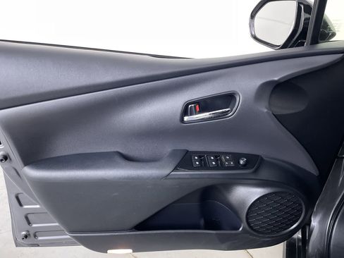 Used 2017 Toyota Prius Prime Premium w/ Carpet Mat Package image 10