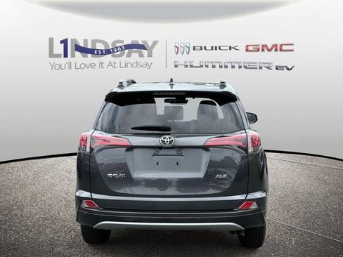 Used 2018 Toyota RAV4 XLE FWD image 4