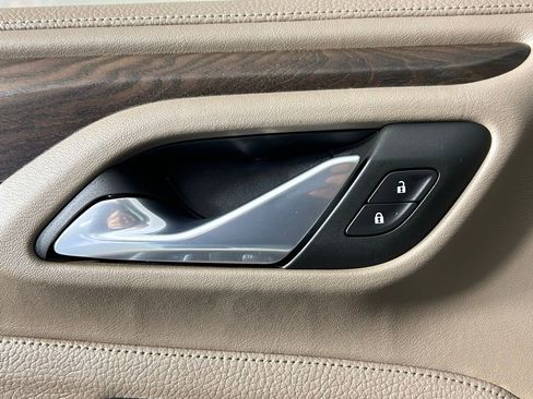 Used 2021 GMC Yukon XL Denali image 37