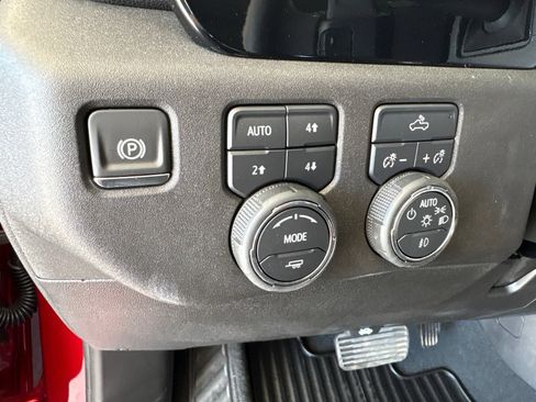 Used 2026 Chevrolet Silverado 1500 RST w/ Z71 Off-Road Package AWD/4WD image 12
