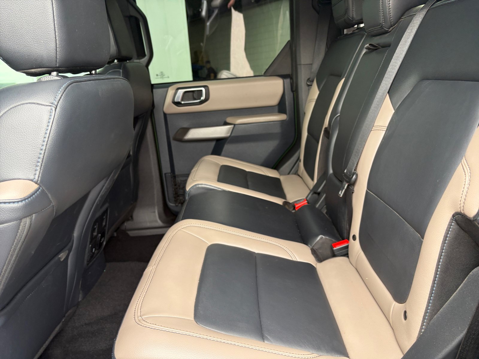 Used 2023 Ford Bronco Wildtrak AWD/4WD image 26