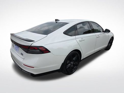 Used 2023 Honda Accord Sport image 4