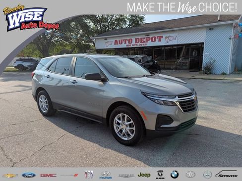 Used 2024 Chevrolet Equinox LS w/ LS Convenience Package AWD/4WD image 1
