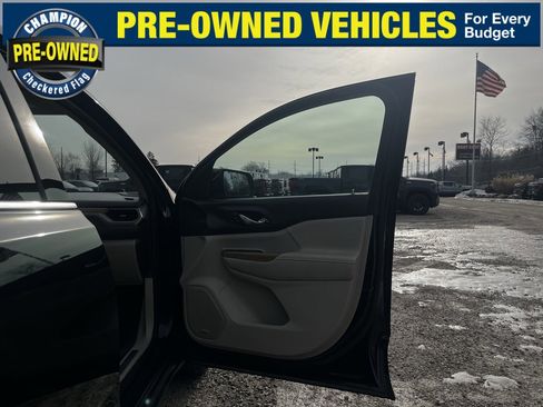 Used 2017 GMC Acadia Denali w/ Technology Package image 37