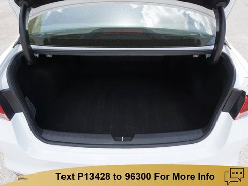 Used 2018 Kia Optima LX image 19