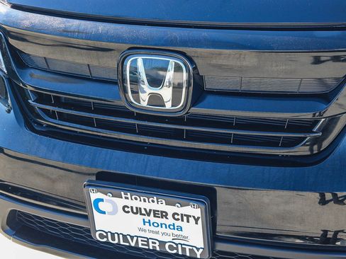 Certified 2022 Honda Pilot Sport image 6