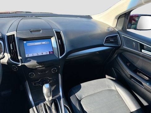 Used 2018 Ford Edge SEL w/ Equipment Group 201A image 28