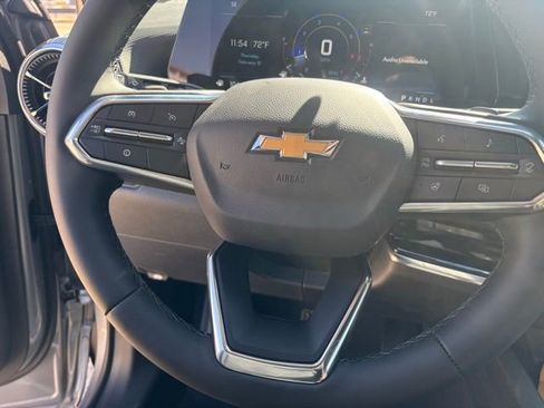 New 2026 Chevrolet Equinox LT w/ Convenience Package II FWD image 21
