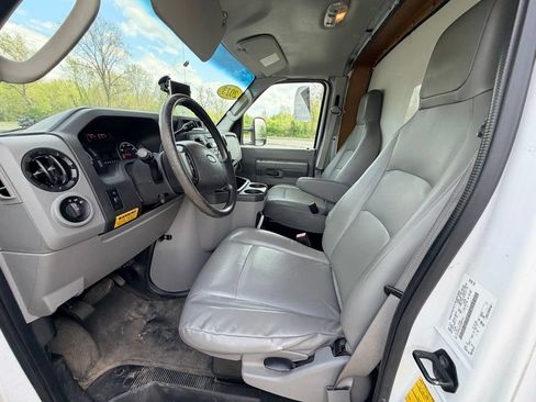 Used 2013 Ford E-450 and Econoline 450 Super Duty w/ PWR Locks & Windows Group RWD image 15