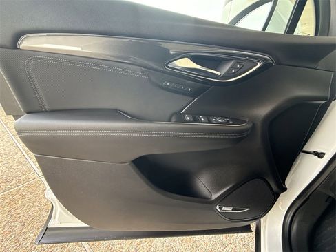 Used 2025 Buick Envision Preferred image 20