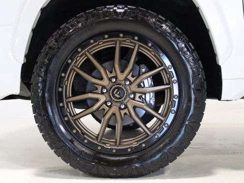 Used 2024 Toyota Tundra Capstone AWD/4WD image 80