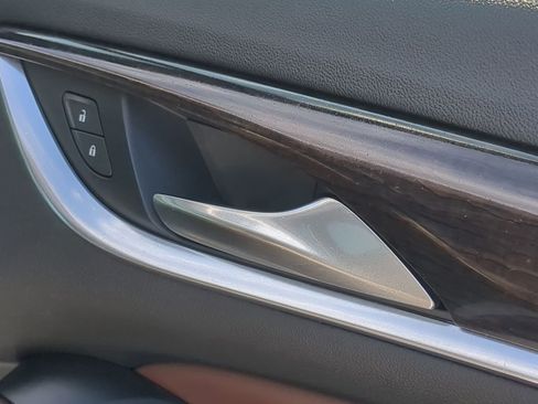 Used 2021 Buick Enclave Avenir w/ Avenir Technology Package image 41