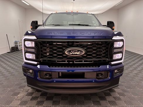 New 2026 Ford F250 Lariat w/ Black Appearance Package image 13