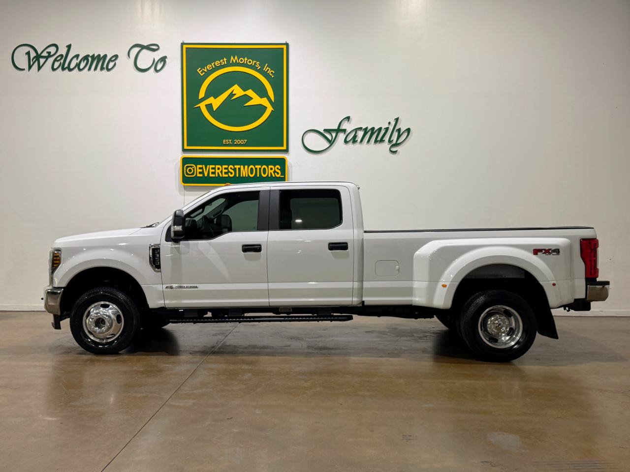 Used 2019 Ford F350 XL w/ STX Appearance Package AWD/4WD image 5