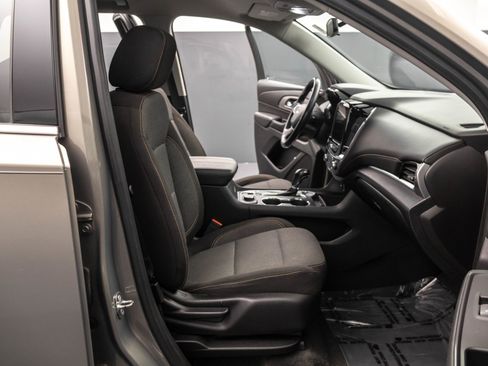 Used 2019 Chevrolet Traverse LT AWD/4WD image 40