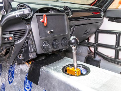 Used 2006 MAZDA MX-5 Miata Sport w/ Suspension Pkg image 35