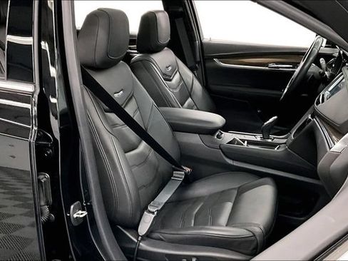 Used 2019 Cadillac XT5 Platinum AWD/4WD image 8