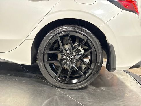Used 2025 Honda Civic Sport image 12