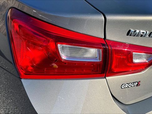 Used 2018 Chevrolet Malibu LT image 27