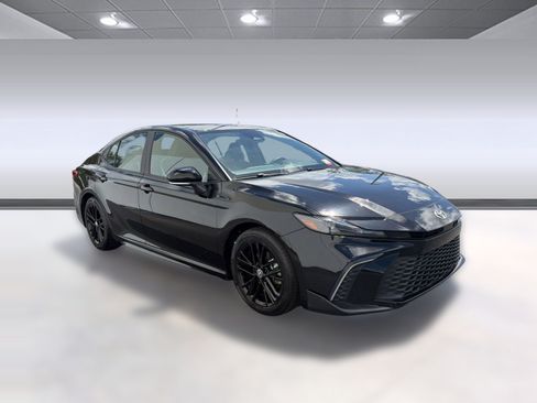 Certified 2025 Toyota Camry SE w/ Multimedia Upgrade Package FWD image 7