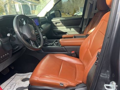 Used 2023 Toyota Tundra SR5 image 2