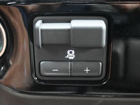 Used 2026 Chevrolet Silverado 2500 LT AWD/4WD image 16