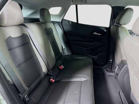 New 2026 Chevrolet Trax ACTIV w/ Sunroof Package image 31