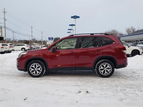 Used 2021 Subaru Forester Premium image 5