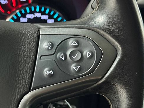 Used 2019 Chevrolet Silverado 1500 LT AWD/4WD image 34