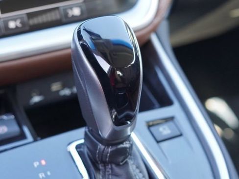 Used 2021 Subaru Outback Touring XT image 32