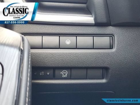 Used 2023 Nissan Rogue SV FWD image 23