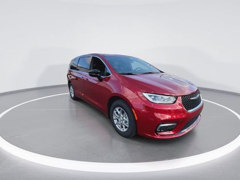 New 2026 Chrysler Pacifica Select FWD image 2