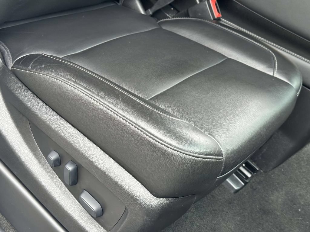 Used 2019 Chevrolet Silverado 2500 LTZ RWD image 28