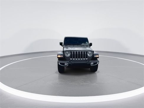 Used 2021 Jeep Gladiator Overland w/ Popular Equipment Package image 3