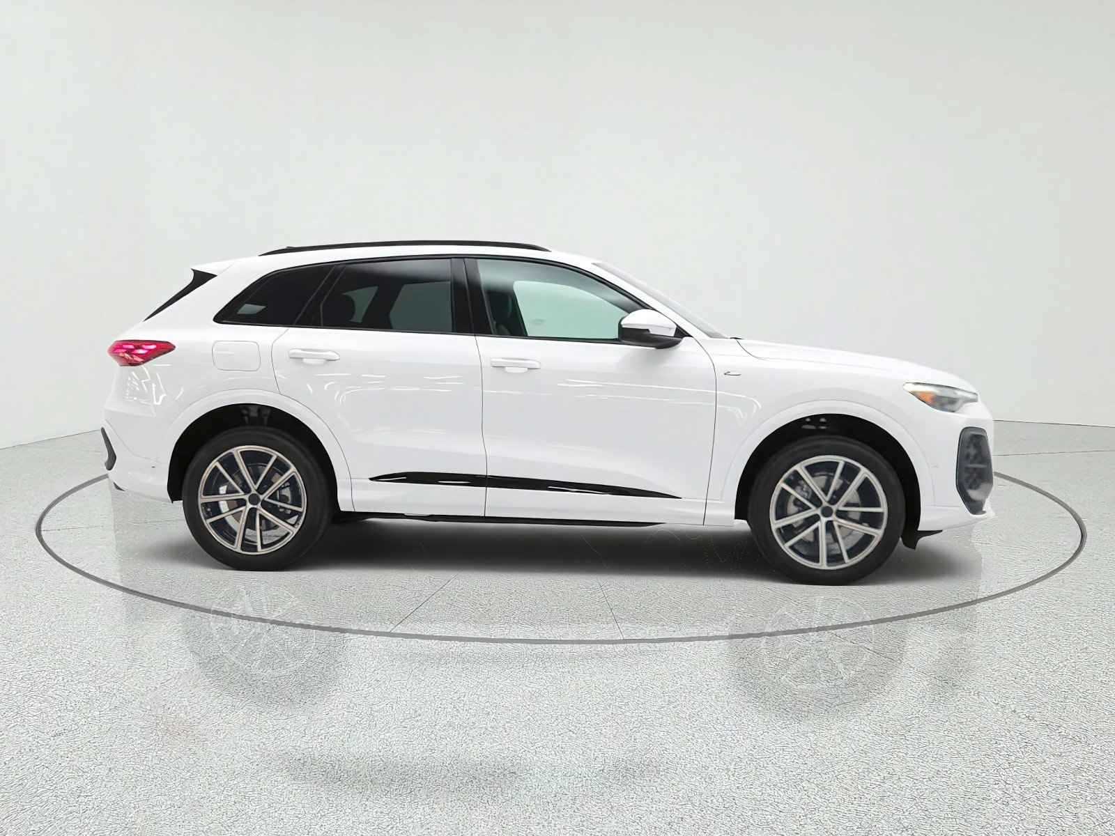 New 2026 Audi Q5 Premium Plus AWD/4WD image 4