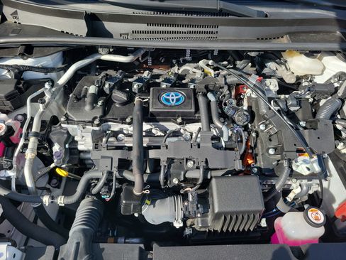 Used 2023 Toyota Corolla SE image 18