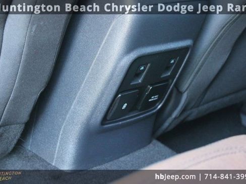 Used 2023 Ford Bronco Outer Banks image 32