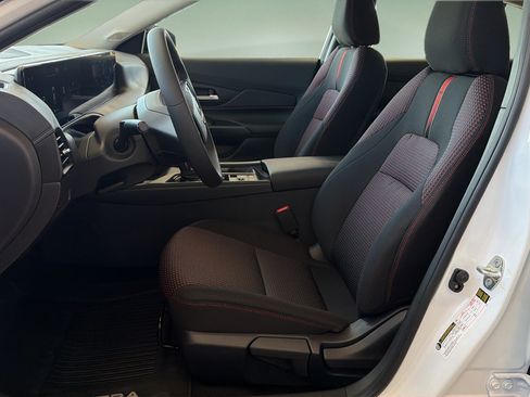 New 2027 Nissan Sentra SR FWD image 17