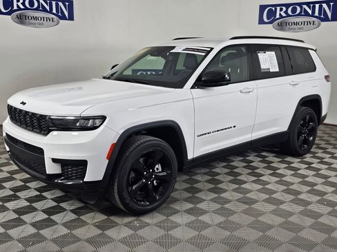 Used 2023 Jeep Grand Cherokee L Laredo AWD/4WD image 34
