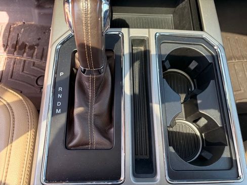 Used 2018 Ford F150 Lariat w/ Equipment Group 502A Luxury AWD/4WD image 23