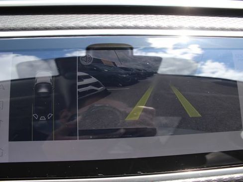 Used 2022 Land Rover Range Rover Velar S AWD/4WD image 8
