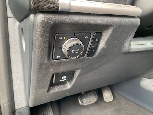 Used 2025 Ford Expedition Max Active AWD/4WD image 16