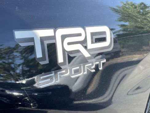 Used 2024 Toyota Tacoma TRD Sport AWD/4WD image 8