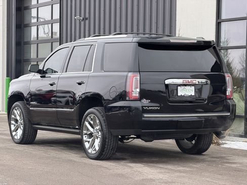 Used 2019 GMC Yukon Denali w/ Denali Ultimate Package image 3