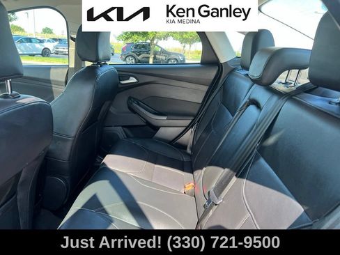 Used 2017 Ford Focus Titanium FWD image 10