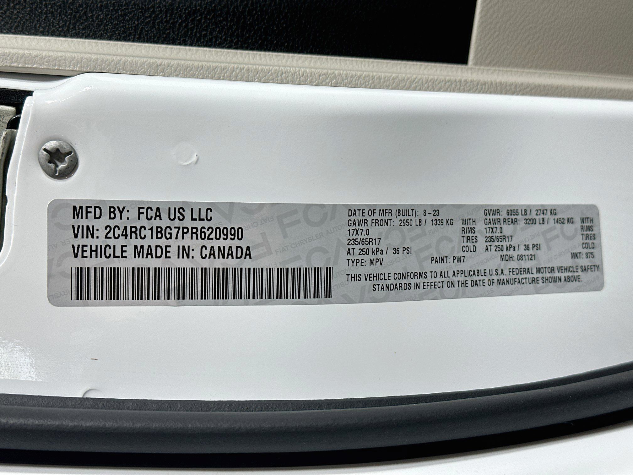 Used 2023 Chrysler Pacifica Touring-L FWD image 31