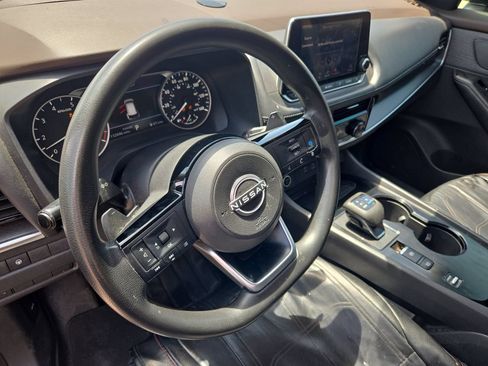 Used 2022 Nissan Rogue SV FWD image 10