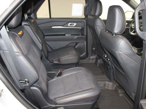 New 2026 Ford Explorer Tremor w/ Tremor Convenience Package image 33